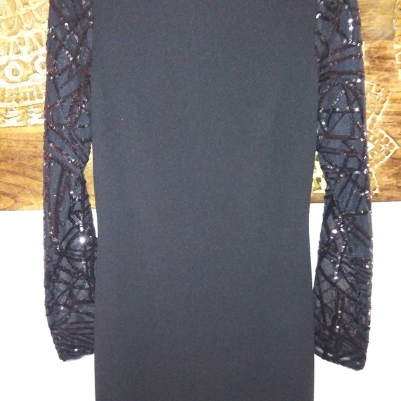 Calvin Klein night gown - Picture 4 of 6